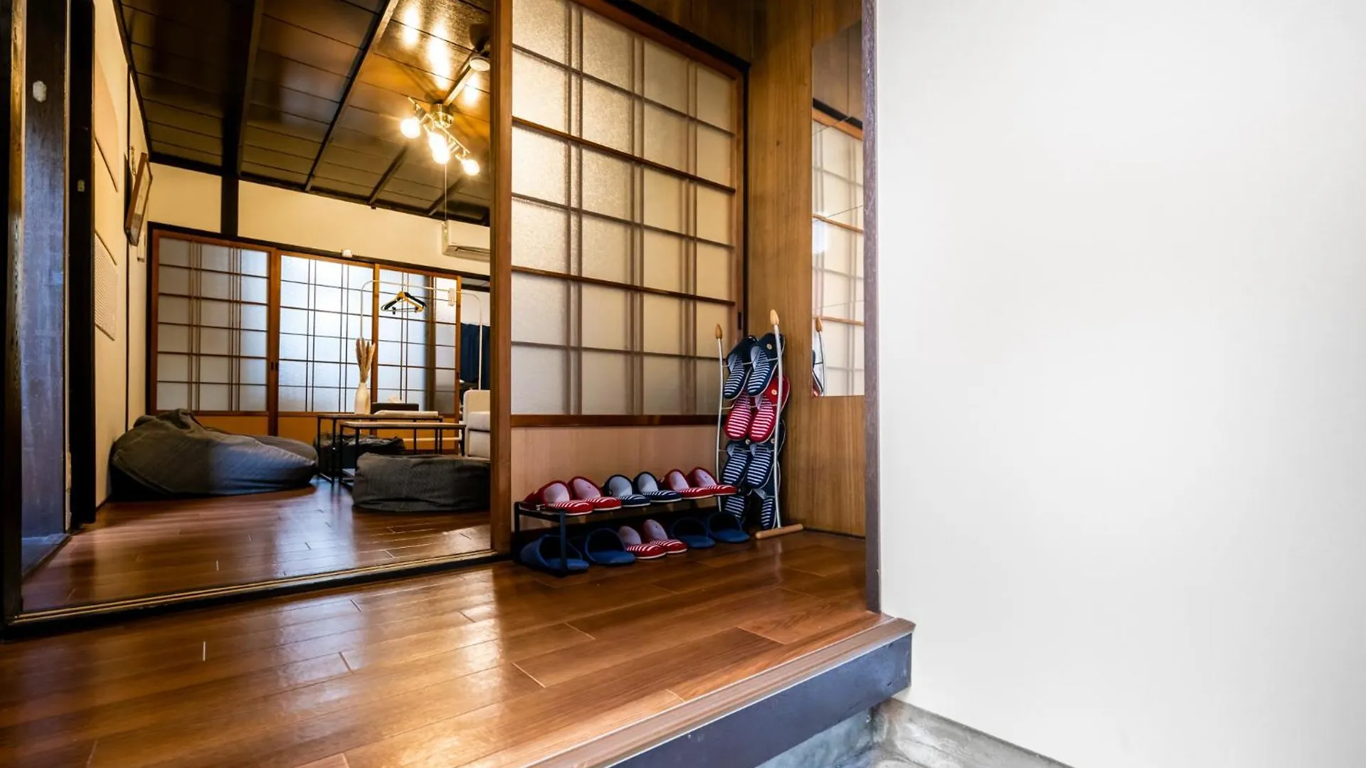Fam Inn Kishinosato Osaka