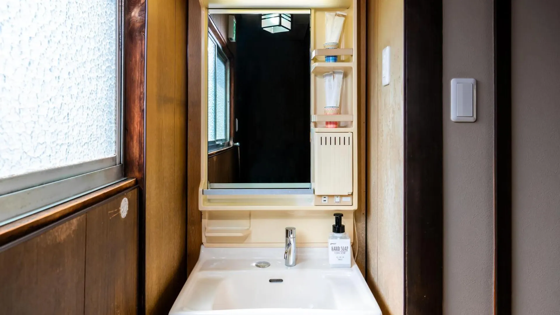 Fam Inn Kishinosato Osaka